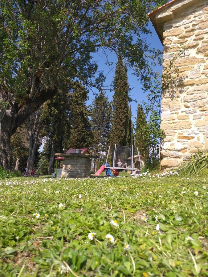 Le Terre Di Caprano Hotel Citta di Castello Bagian luar foto