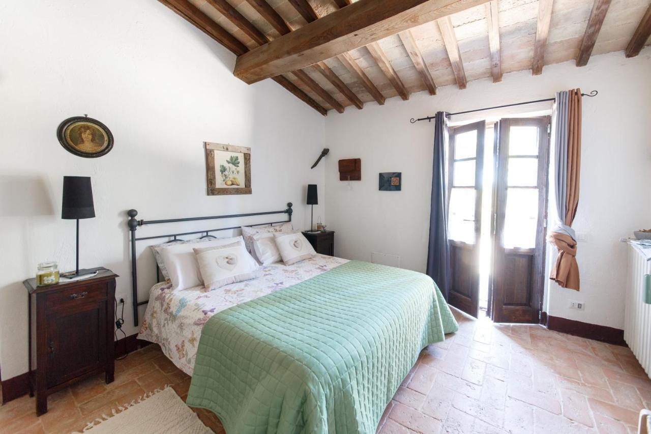 Le Terre Di Caprano Hotel Citta di Castello Bagian luar foto